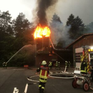 Mehr über den Artikel erfahren F_Gewerbebetrieb / Feuer 4